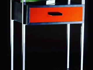 Comodino in acciaio