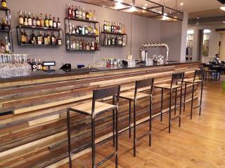 Arredi e complementi in ferro per oFF Bologna