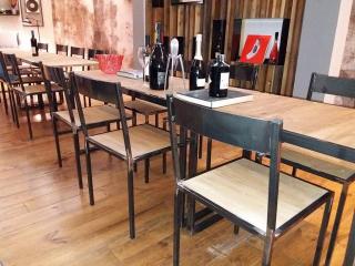 Arredi e complementi in ferro per oFF Bologna