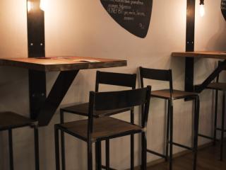 Arredi e complementi in ferro per oFF Bologna