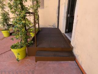 Rampa disabili in acciaio verniciato simil corten per teatro san Leonardo di Bologna