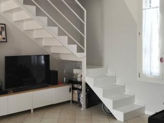 Scala interna in acciaio verniciato