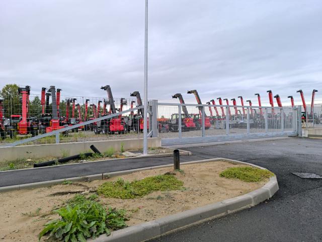 Cancello scorrevole autoportante da 15 mt