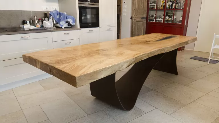 Tavolo in Rovere e piede in ferro