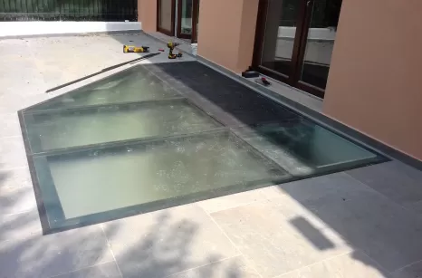 Lucernaio in ferro e vetro blindato