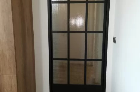 Porta per interni in ferro e vetro