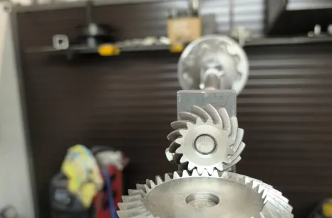 Griglia con sistema di regolazione dell'altezza