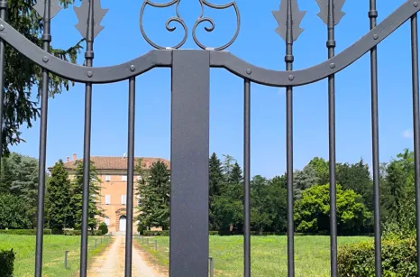 Cancello in ferro battuto forgiato a mano