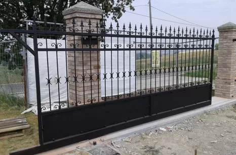 Cancello in ferro battuto