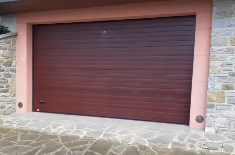 Porte da garage sezionali motorizzati