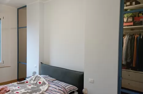 Porta in metallo verniciato per cabina armadio