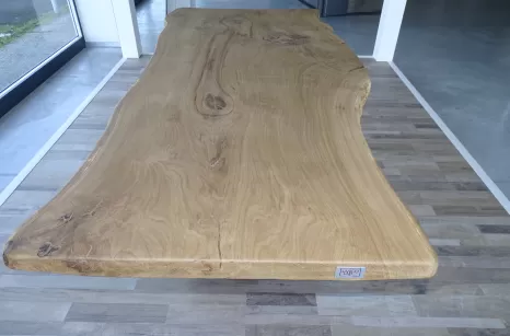 Tavolo con base in ferro piano rovere naturale