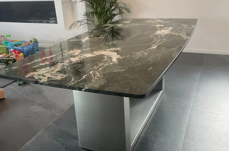 Base tavolo in acciaio inox satinato per piano in marmo